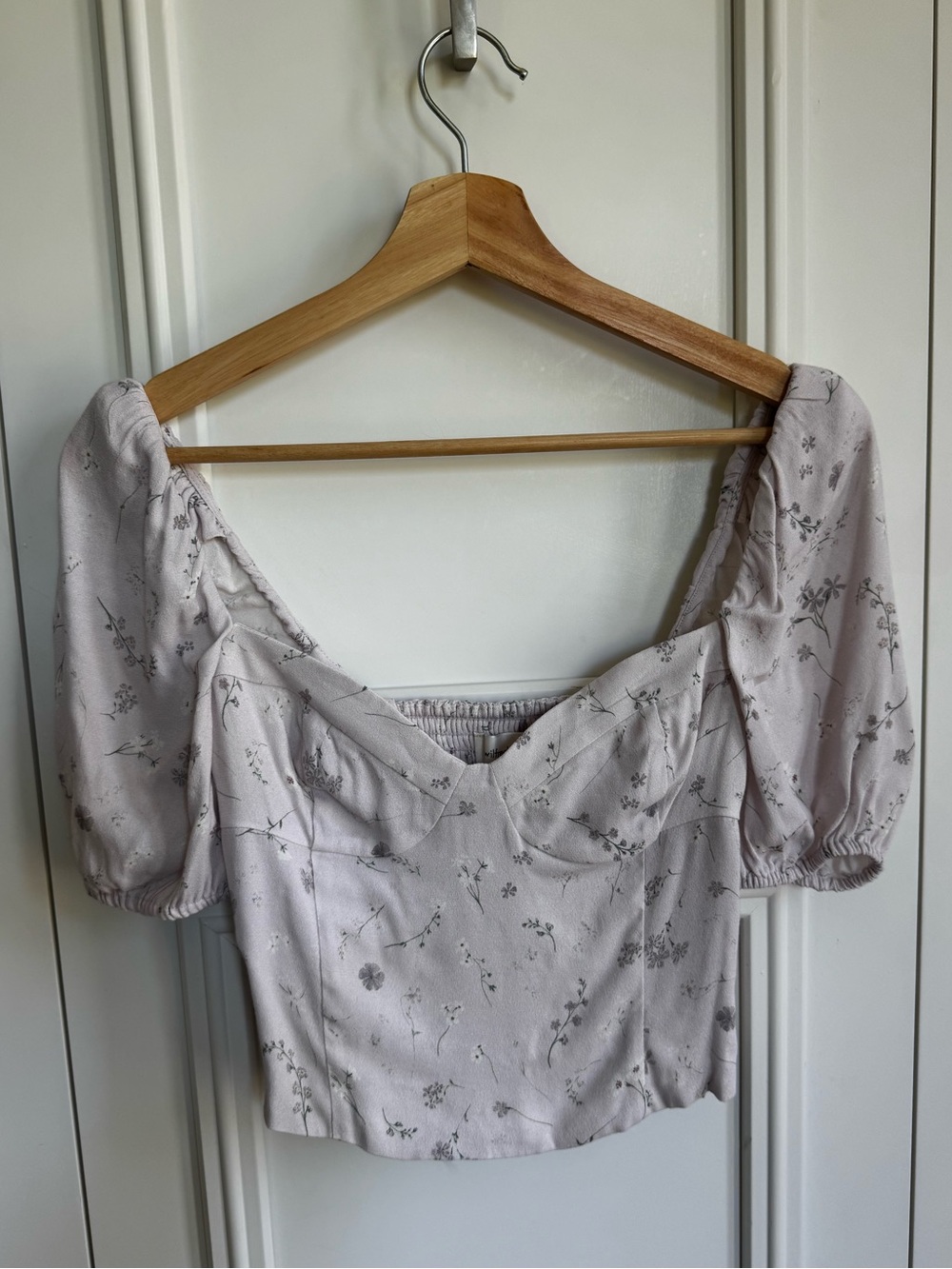 Aritzia/Wilfred Floral Top - Size XXS Light Purple